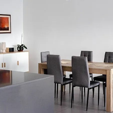 Seafront Two Bedroom * Saint Julian's