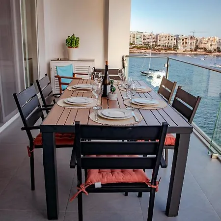 Seafront Two Bedroom Apartment *