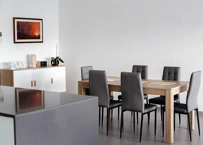 Seafront Two Bedroom * Saint Julian's