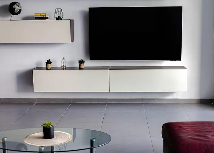 Seafront Two Bedroom Lejlighed Saint Julian's